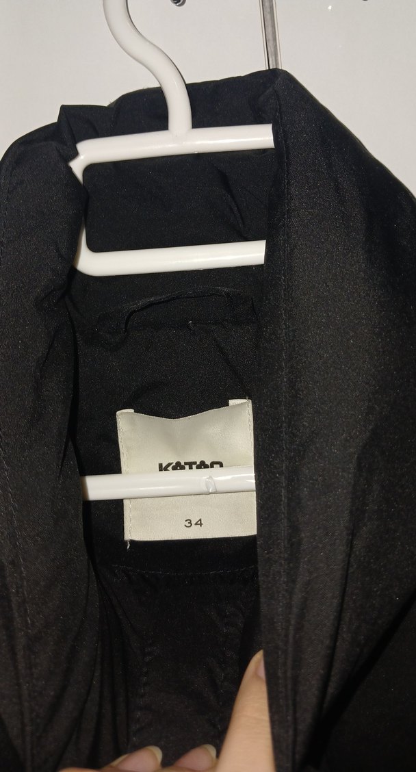 Siyah Kısa Kadın Mont - Görsel 4