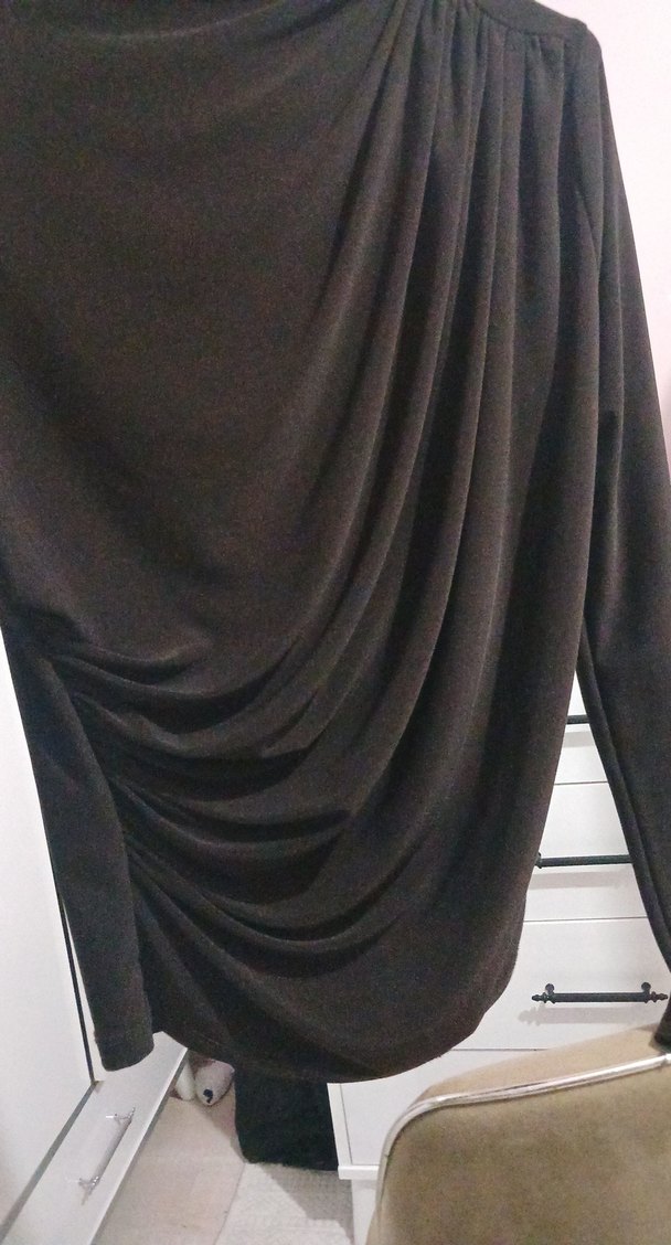 Kahverengi Boğazlı Kadın Bluz - Görsel 2