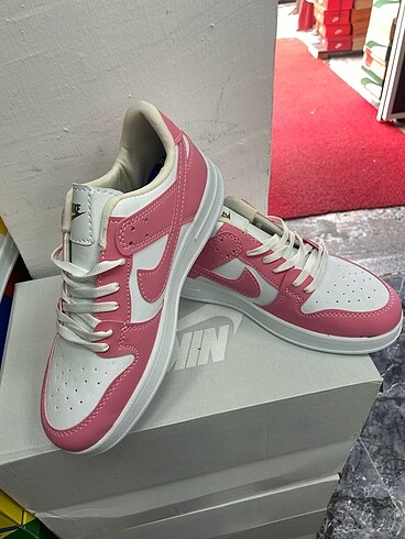 Nike spor ayakkabı