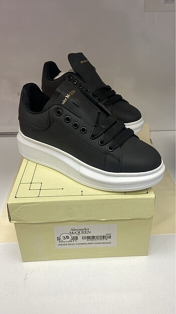 Alexander mcqueen