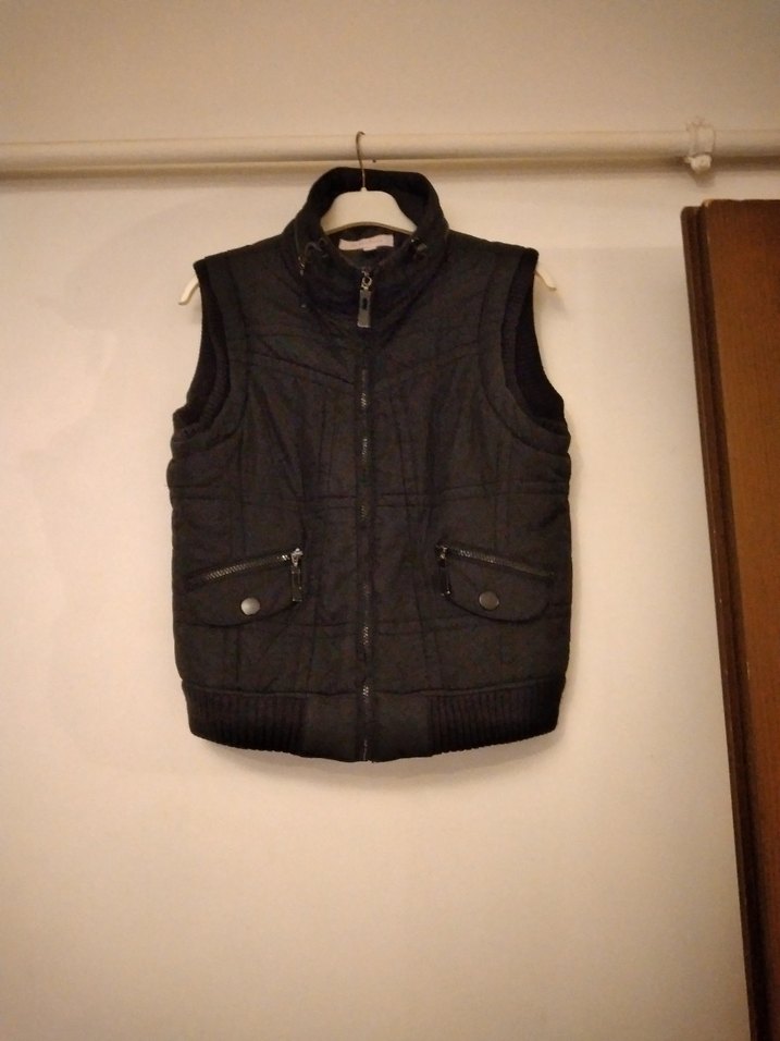 Siyah Kemerli Yüksek Yakalı Kadın Yelek - Görsel 2