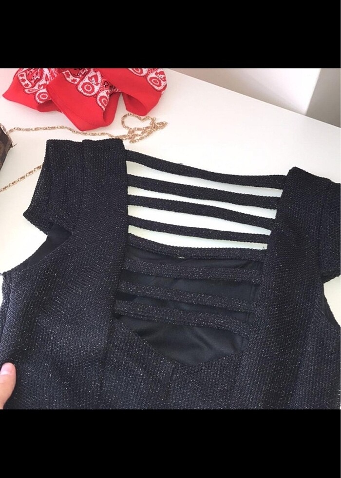 Siyah Kısa Gece Elbisesi - Görsel 3