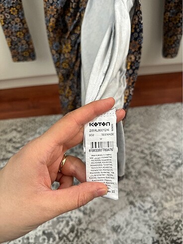 Çiçekli Gömlek - Görsel 5