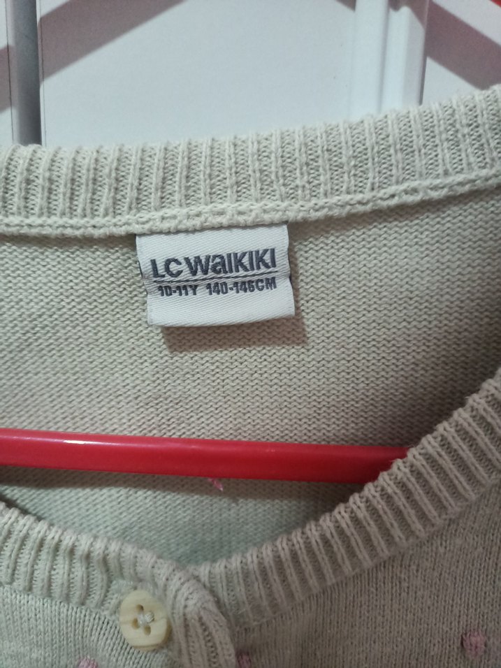 Düğmeli Bej kız çocuk kazak,  LC Waikiki - Görsel 5