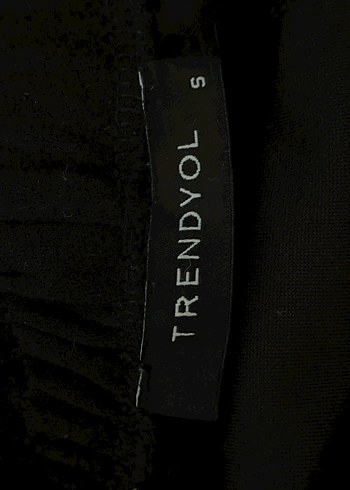 Trendyol & Milla Siyah Süet Kemerli Mini Şort
