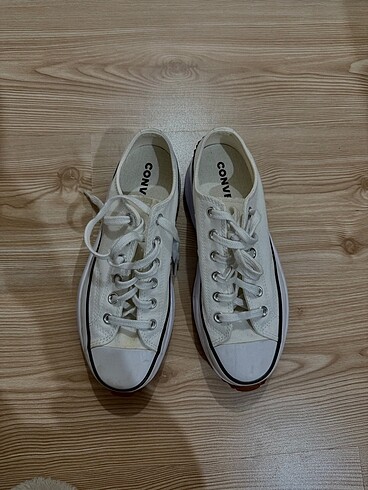 39 Beden beyaz Renk Converse