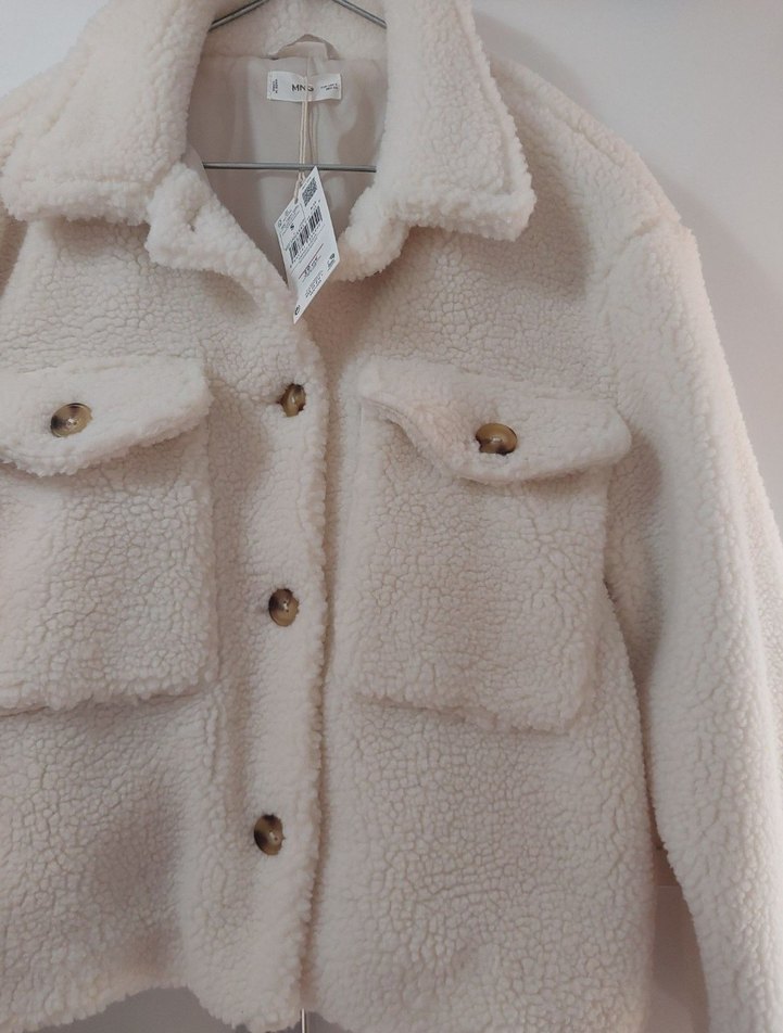 Beyaz Peluş Kısa Kadın Kaban - Görsel 4