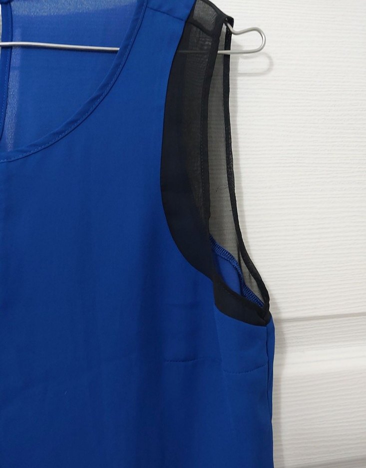 Mavi V Yaka Kolsuz Bluz - Görsel 2