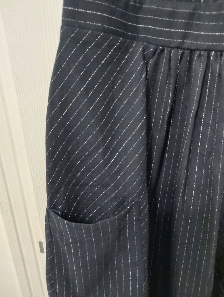 Çizgili V Yaka Midi Elbise - Görsel 3