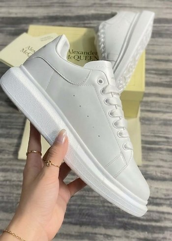 Diğer Minimal Beyaz Sneaker