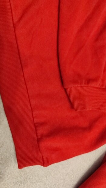 m Beden Sweatshirt 
