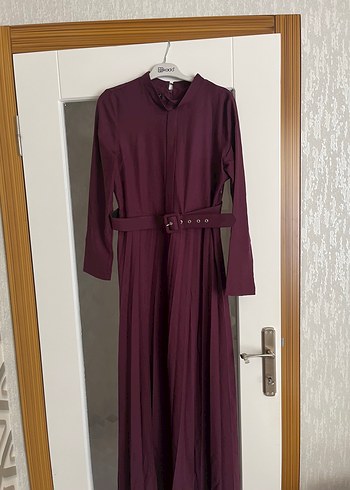 Bordo Kemerli Uzun Elbise