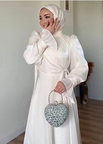 Yüksek Yakalı Beyaz Uzun Abiye Elbise şal dahil - Görsel 2