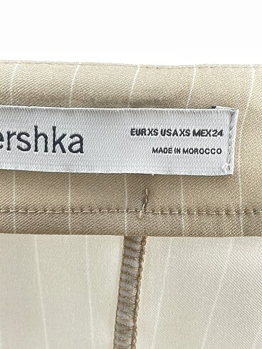 xs Beden çeşitli Renk Bershka Kısa Elbise %70 İndirimli.