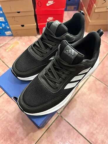 Adidas 42