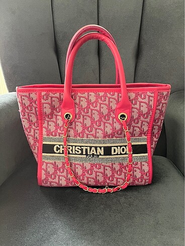 Christian diyor çanta