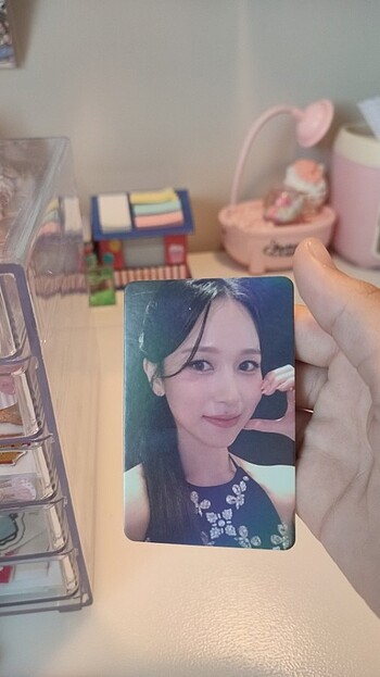 Arkadaşlar ürün hologramlıdır ve buğlu değildir kamera dolayısıy