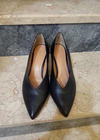 Hotiç Siyah Deri Stiletto Topuklu Kadın Ayakkabı