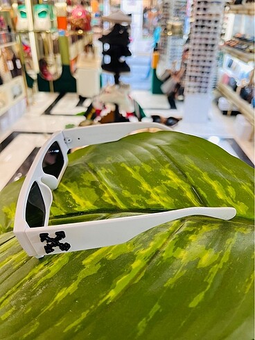 Beden beyaz Renk Off white bayan güneş gözlüğü