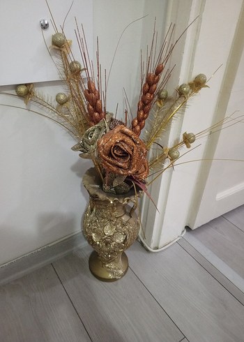 Parlak Altın Renkli Dekoratif Vazo