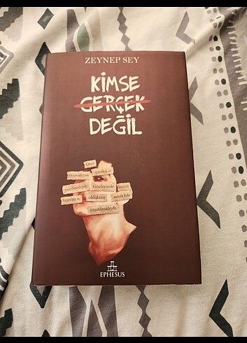 kimse gerçek değil zeynep sey
