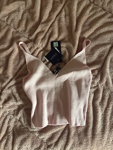 Pembe triko crop
