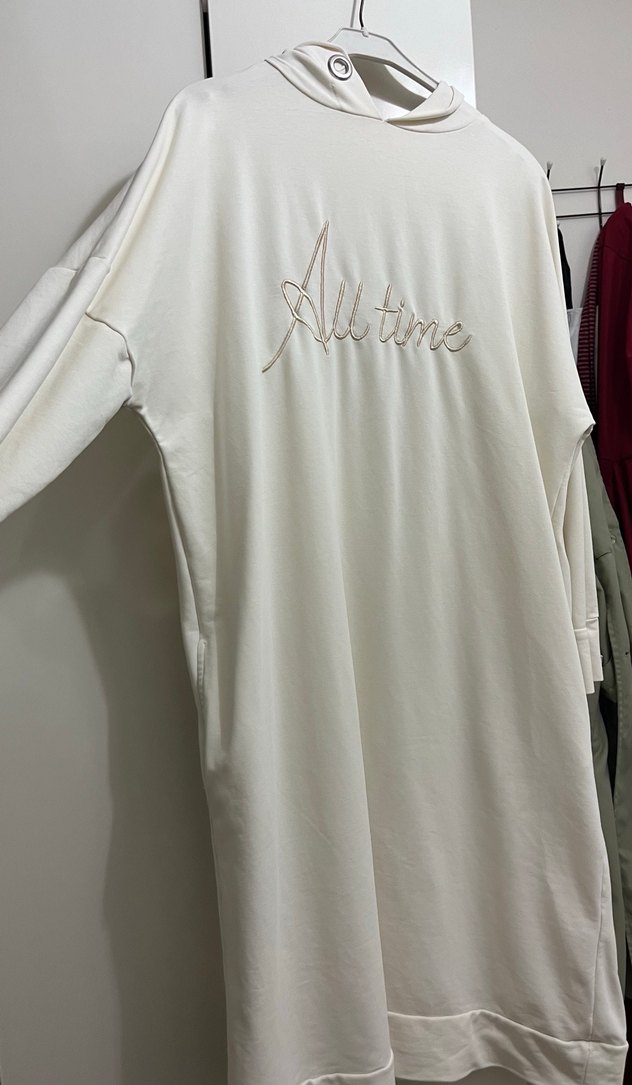 Uzun Kollu Beyaz Pamuklu Kadın Tunik - Görsel 2