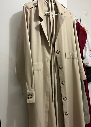 Bej Uzun Düğmeli Kadın Trençkot - Görsel 2
