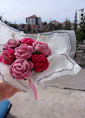  Beden Amigurumi örgü el yapımı buket güller 