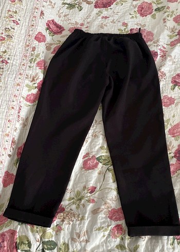 Siyah Piliseli Kadın Kumaş Pantolon - Görsel 5