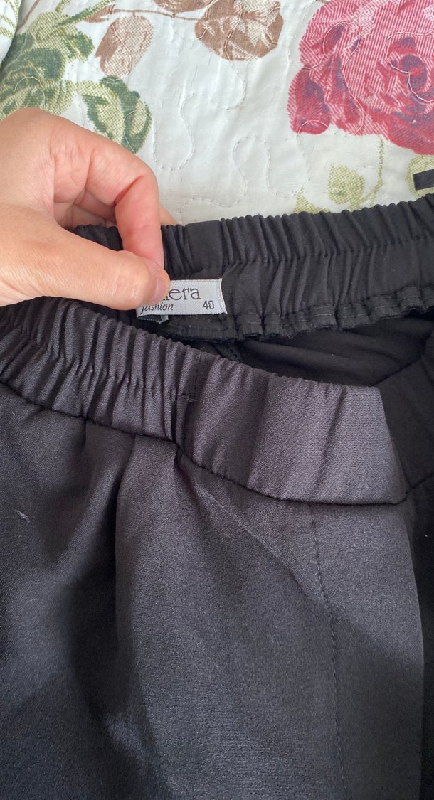 Siyah Piliseli Kadın Kumaş Pantolon - Görsel 3