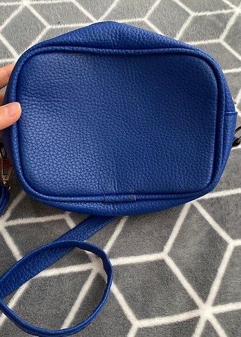 Calvin Klein Mavi Deri Kadın Çapraz Çanta - Görsel 2