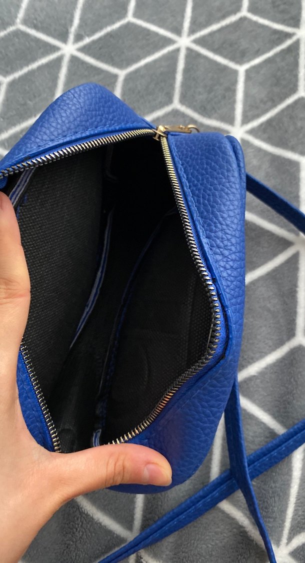 Calvin Klein Mavi Deri Kadın Çapraz Çanta - Görsel 4