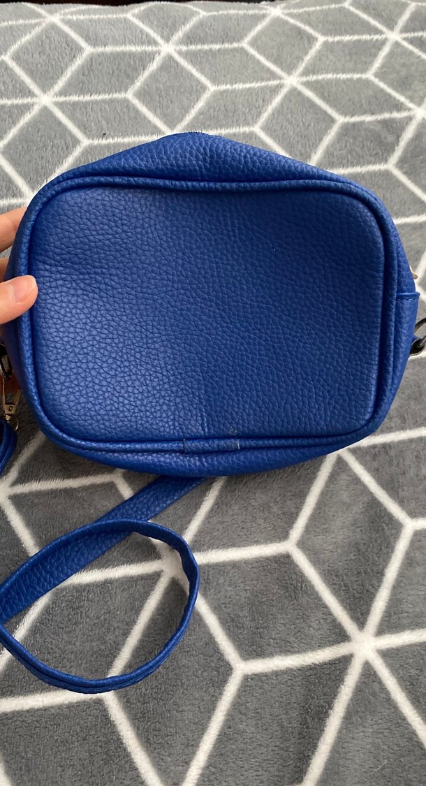 Calvin Klein Mavi Deri Kadın Çapraz Çanta - Görsel 2