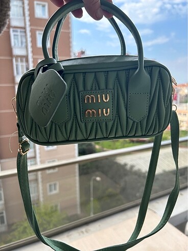 Miu Miu Miu miu Zarif Detaylı Yeşil Mini Kol & Omuz Çantası ? Gold Logo 