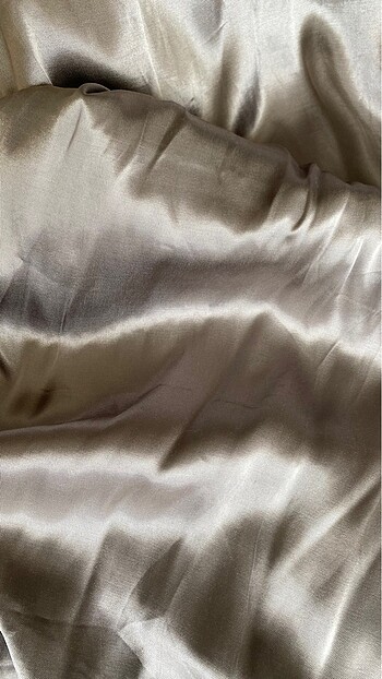 l Beden Gri Saten Midi Oversize Elbise