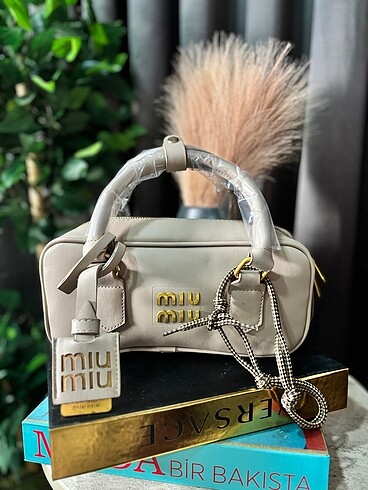 Miu Miu bej