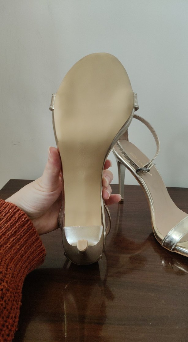 Bej Parlak Tokalı İnce Topuklu Kadın Ayakkabı - Görsel 5