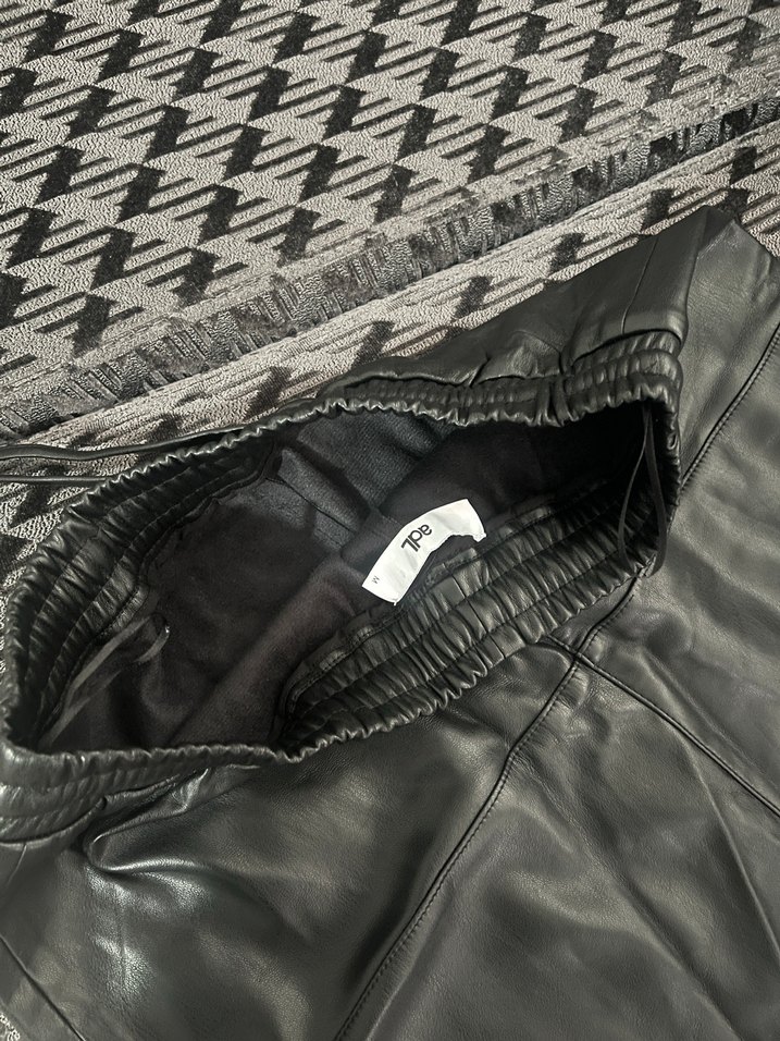 Siyah Deri Kemerli Mini Etek - Görsel 3