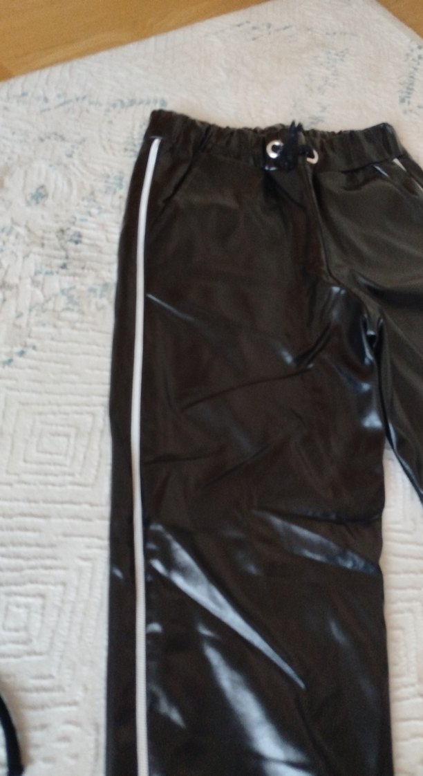 Deri Siyah Parlak Kadın Pantolon - Görsel 2