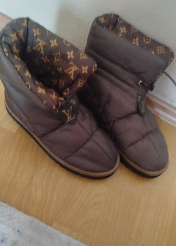 Kahverengi Tokalı Kadın Botları - Görsel 5