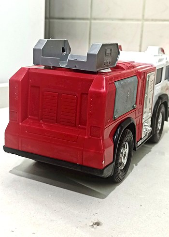 Klasik Amerikan oyuncak itfaiye aracı - Görsel 5