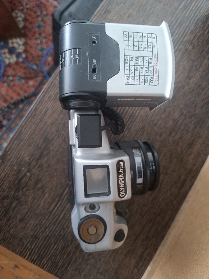 Olympia Japon Film Kamerası ve Harici Flaş - Görsel 5