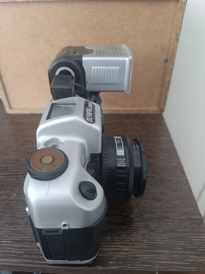 Olympia Japon Film Kamerası ve Harici Flaş - Görsel 3