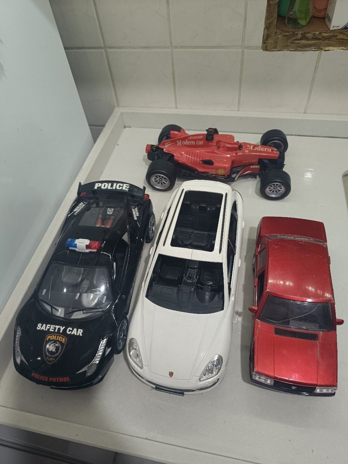 4adet toplu lisanlı uzaktan kumandalı arabalar - Görsel 2