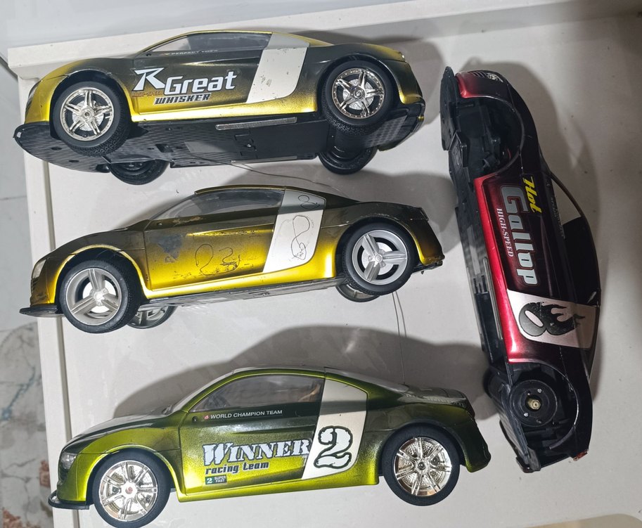 uzaktan kumandalı 1/12 Audi arablar - Görsel 4