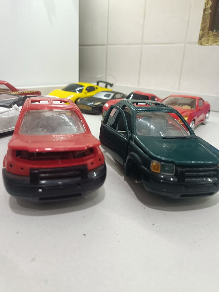 yedek parçalık oyuncak arabalar - Görsel 3