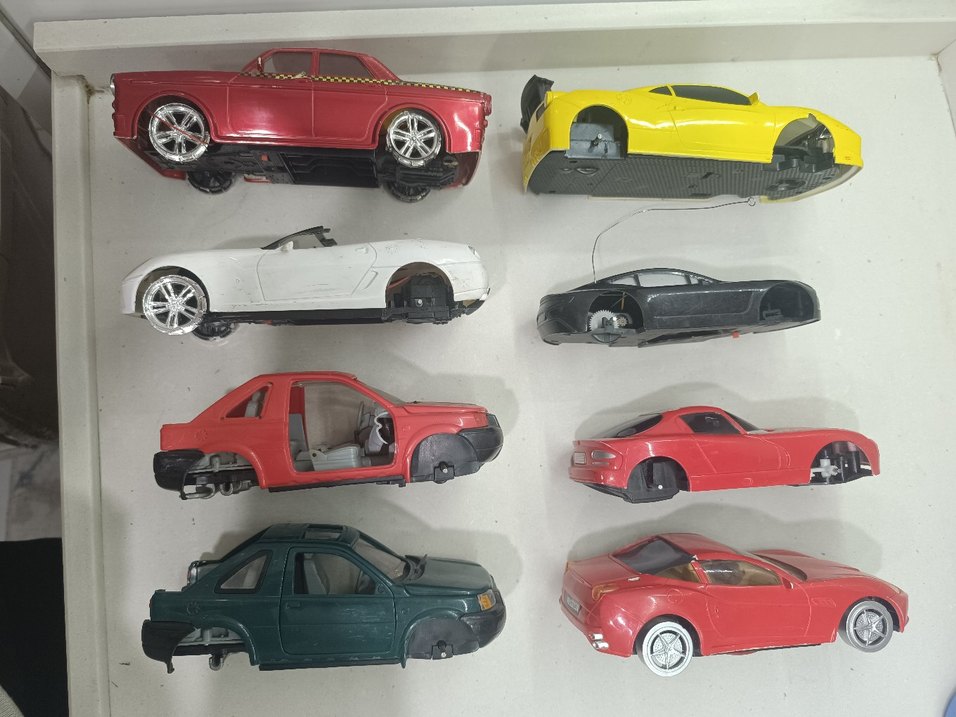 yedek parçalık oyuncak arabalar - Görsel 5