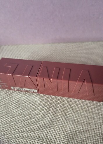 Beden Vinyl Ink