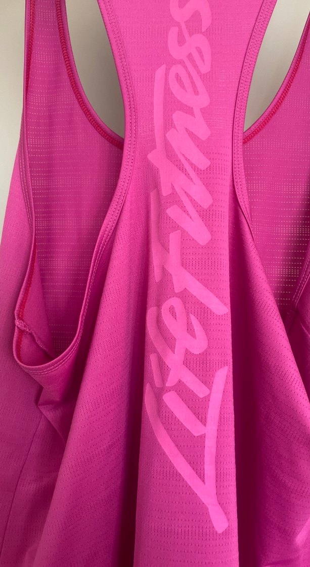 Koyu Pembe Sporcu Kadın Atlet - Görsel 4